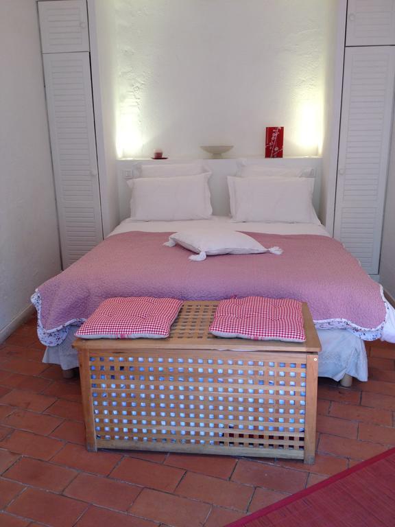 B&B Lei Bancaou La Garde-Freinet Rum bild